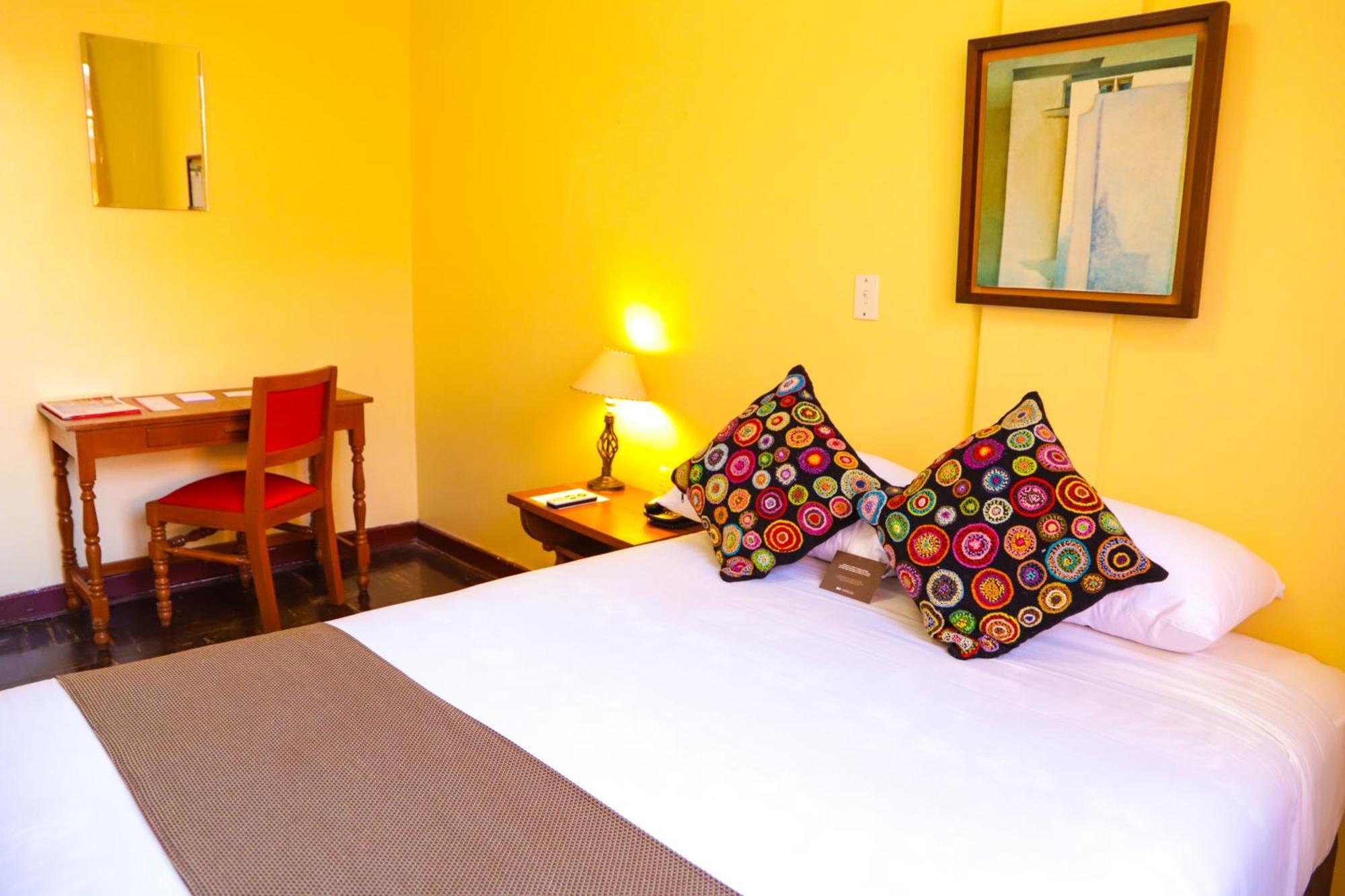 Dm Hoteles Ayacucho Exteriör bild