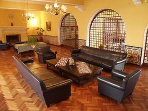 Dm Hoteles Ayacucho Exteriör bild